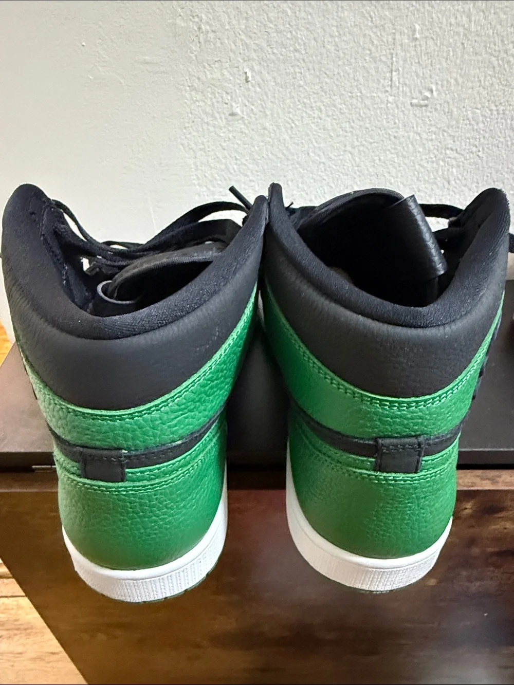 Jordan Men's High-Top Sneakers in Black and Green
